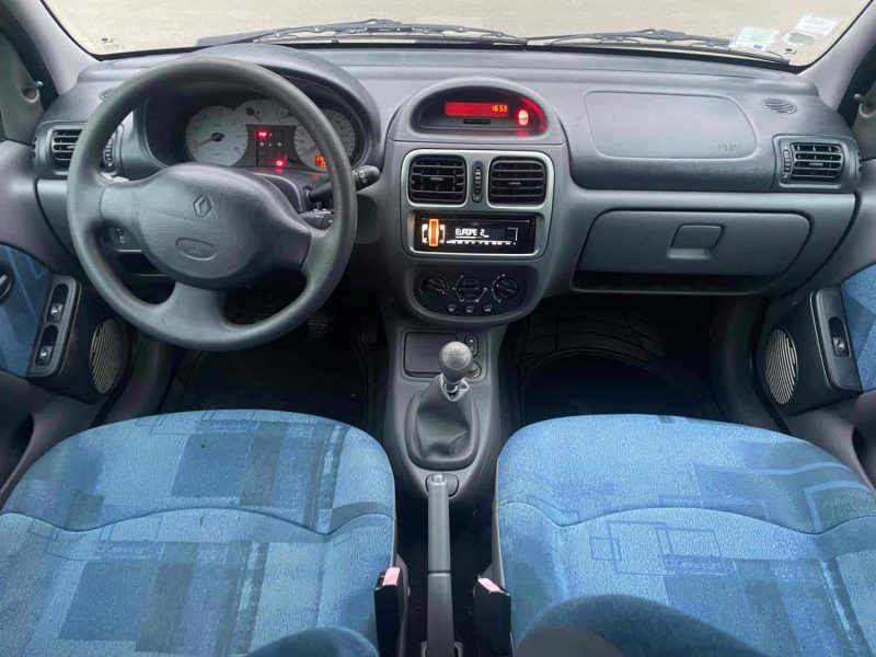 RENAULT CLIO 1.4i 75CV