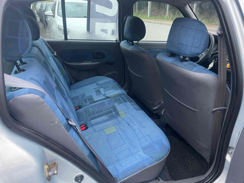 RENAULT CLIO 1.4i 75CV