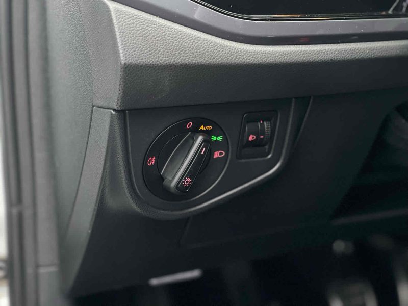 VOLKSWAGEN POLO VI 1.6 TDI 95CH IQ DRIVE GARANTIE 6 MOIS