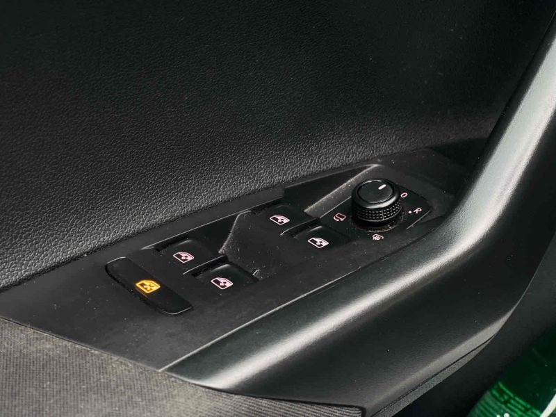 VOLKSWAGEN POLO VI 1.6 TDI 95CH IQ DRIVE GARANTIE 6 MOIS