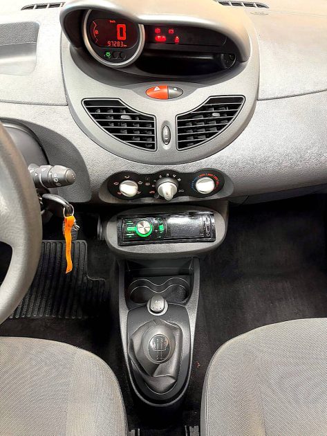 RENAULT TWINGO 2010