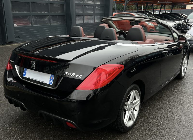 PEUGEOT 308 CC FELINE 2.0 HDI 136 Cv BOITE AUTOMATIQUE INTERIEUR CUIR GPS 87 300 Kms - GARANTIE 1 AN