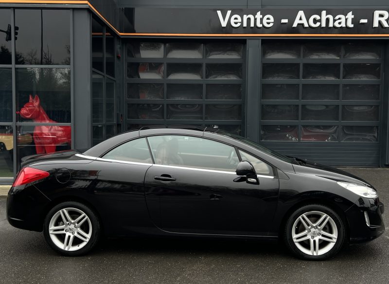 PEUGEOT 308 CC FELINE 2.0 HDI 136 Cv BOITE AUTOMATIQUE INTERIEUR CUIR GPS 87 300 Kms - GARANTIE 1 AN