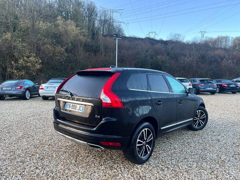 VOLVO XC60 2017