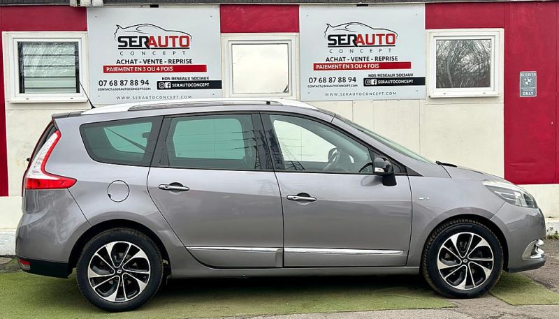 RENAULT MEGANE SCENIC 2015