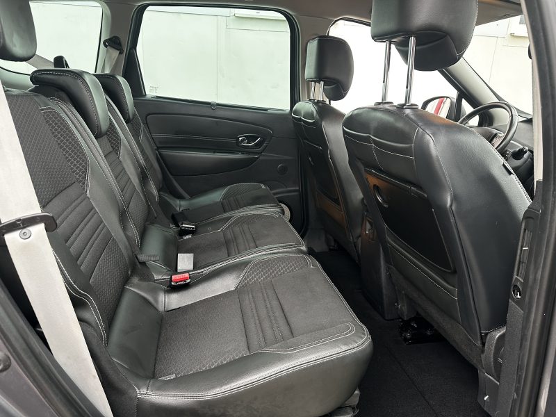 RENAULT MEGANE SCENIC 2015