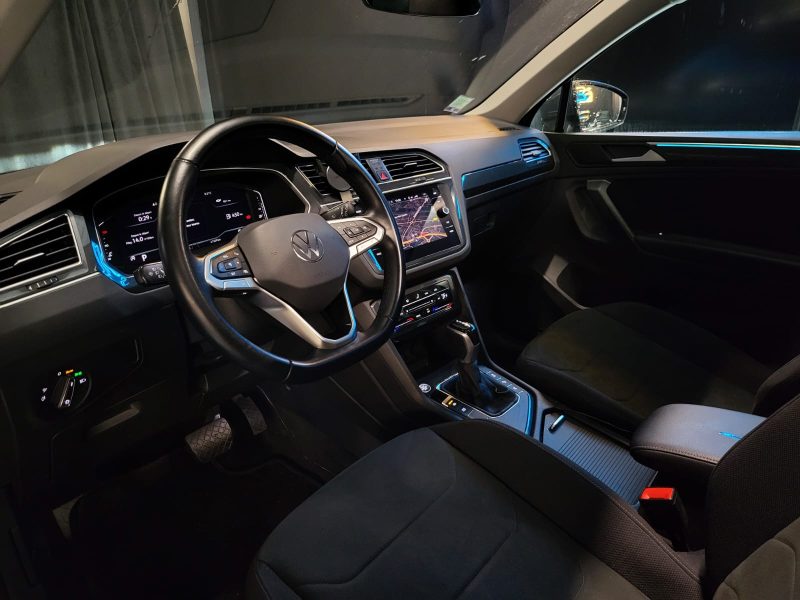 VOLKSWAGEN TIGUAN 1.5 TSI 150 CV ELEGANCE / TOIT OUVRANT + CAMERA 360° + IQ LIGHT /