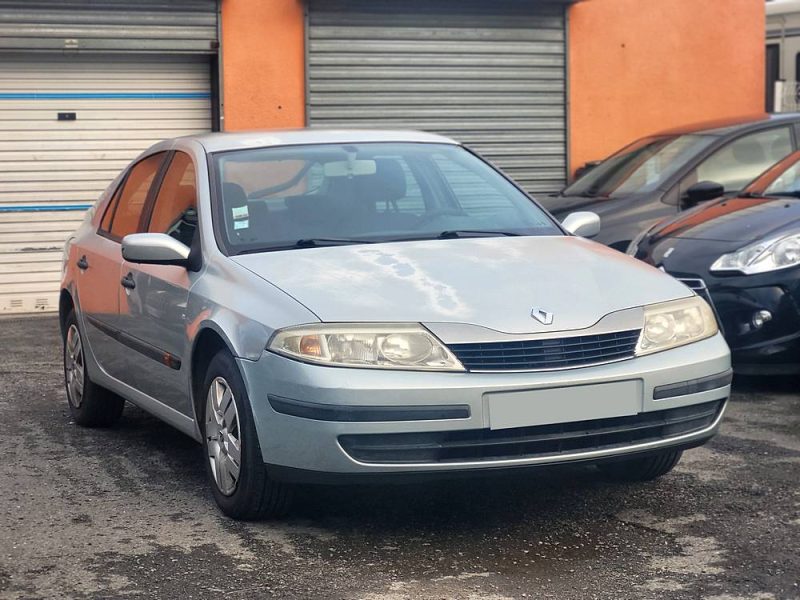 RENAULT LAGUNA II 2001