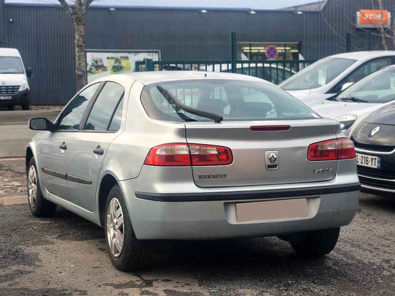RENAULT LAGUNA II 2001