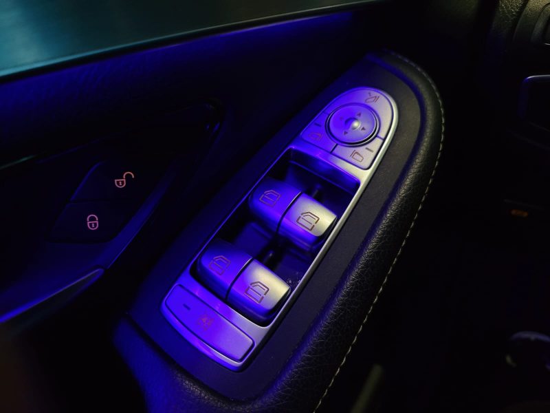 MERCEDES CLASSE GLC 220 d 4MATIC 194cv AMG LINE / TOIT OUVRANT / BURMESTER / APPLE CARPLAY / SIEGES