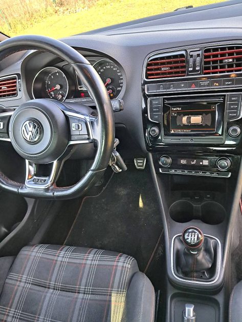 VOLKSWAGEN POLO 2016Volkswagen Polo GTI 1.8 TSI 192 CV BVM6 2016 155000km