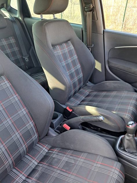 VOLKSWAGEN POLO 2016Volkswagen Polo GTI 1.8 TSI 192 CV BVM6 2016 155000km