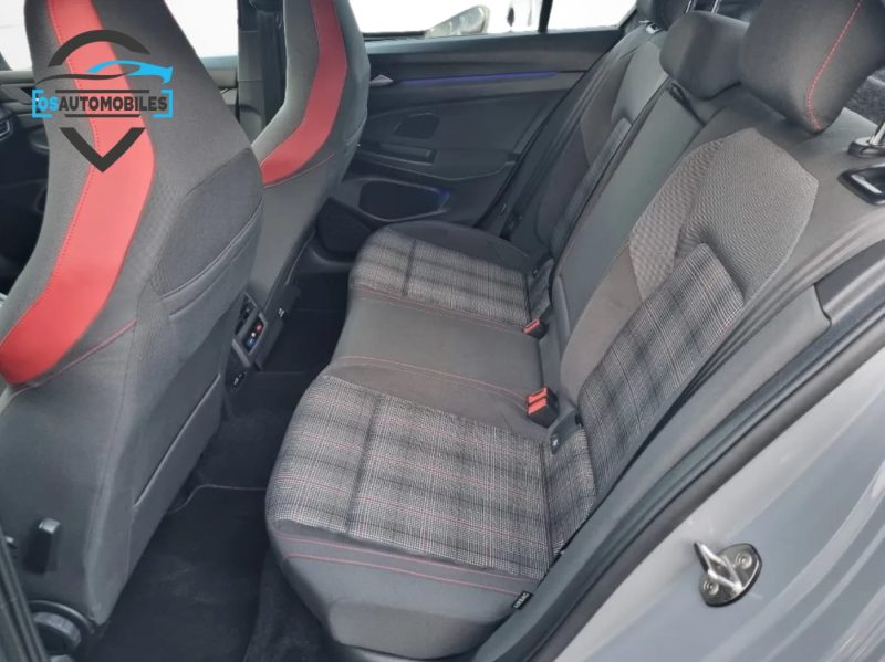 VOLKSWAGEN GOLF VIII 2021