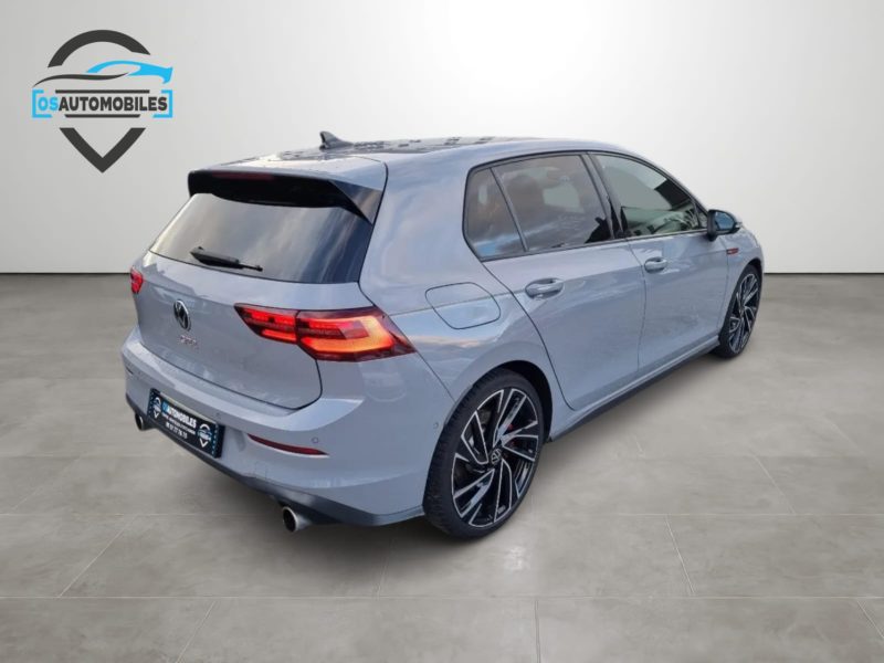 VOLKSWAGEN GOLF VIII 2021