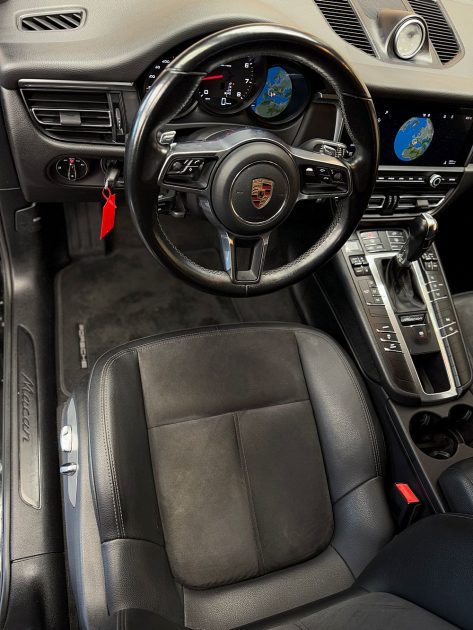 PORSCHE MACAN 2019