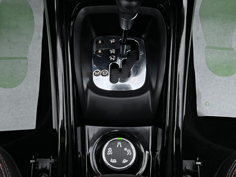 PEUGEOT 2008 PHASE 2 GT-Line 1.2 110 BOITE AUTO GPS CAMERA TOIT PANO APPLE & ANDROID - GARANTIE 1 AN