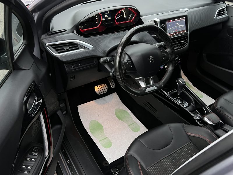 PEUGEOT 2008 PHASE 2 GT-Line 1.2 110 BOITE AUTO GPS CAMERA TOIT PANO APPLE & ANDROID - GARANTIE 1 AN