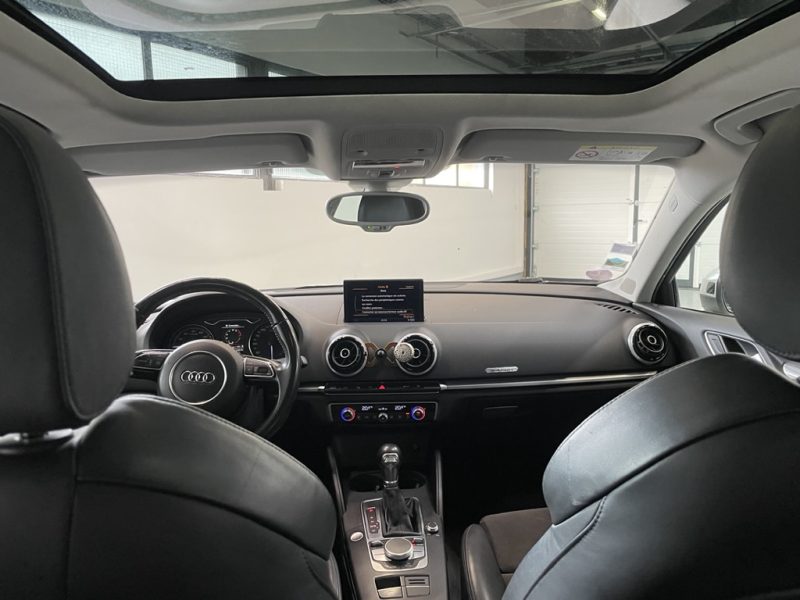 AUDI A3 SPORTBACK E-TRON 2015