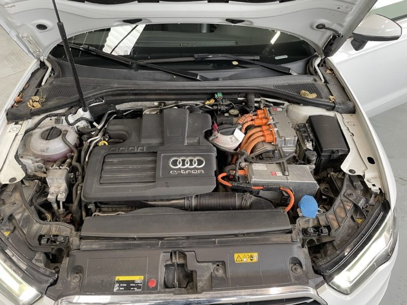 AUDI A3 SPORTBACK E-TRON 2015