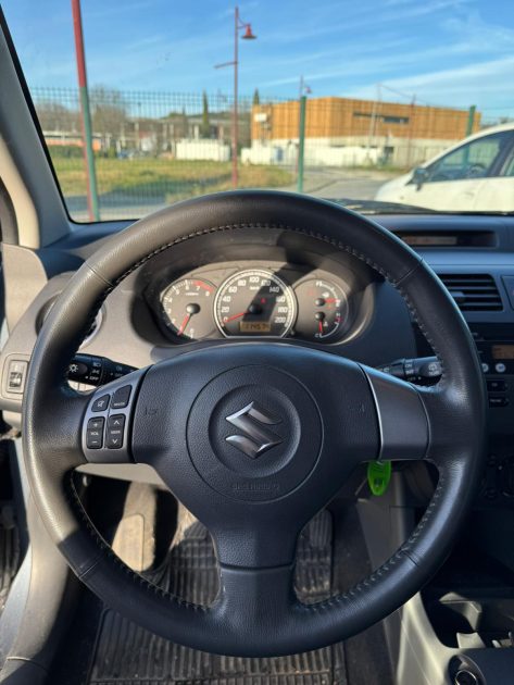 Suzuki Swift  1.3 90cv 4x4 / Moteur à Chaine / CT OK 