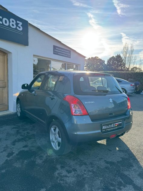 Suzuki Swift  1.3 90cv 4x4 / Moteur à Chaine / CT OK 