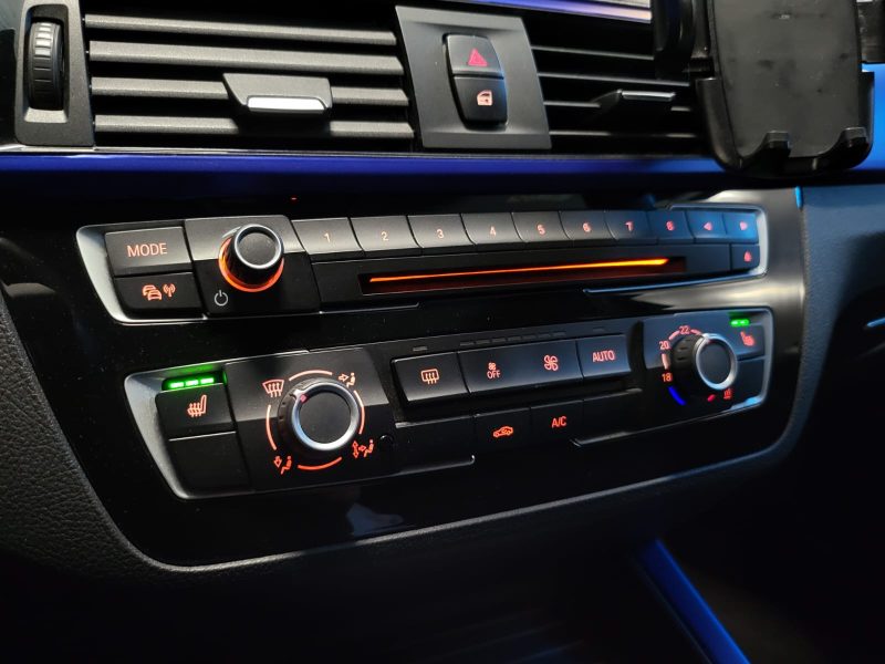 BMW 1 F20 118 i 136cv BUSINESS DESIGN  VOLANT M SPORT / SIEGES CHAUFFANTS / RADARS AR