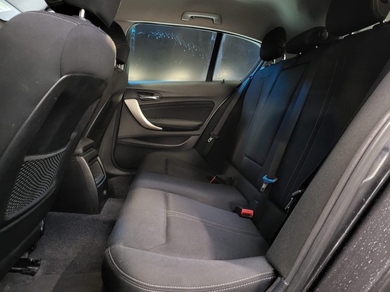 BMW 1 F20 118 i 136cv BUSINESS DESIGN  VOLANT M SPORT / SIEGES CHAUFFANTS / RADARS AR