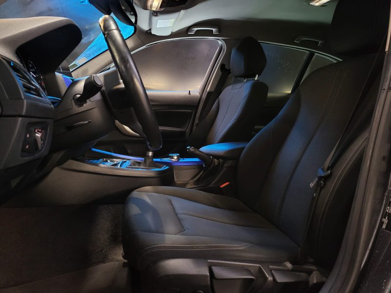 BMW 1 F20 118 i 136cv BUSINESS DESIGN  VOLANT M SPORT / SIEGES CHAUFFANTS / RADARS AR