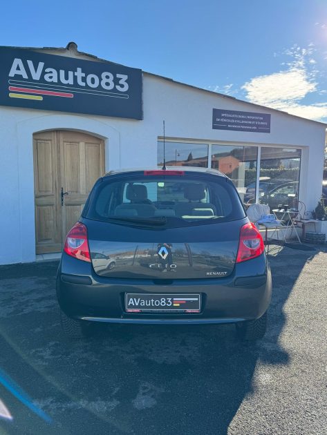 RENAULT CLIO 2005 Première Main / CT OK / Distribution Neuve 