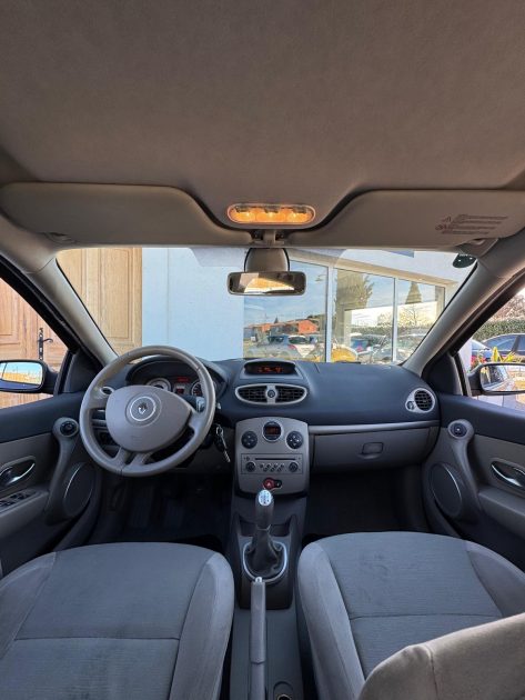 RENAULT CLIO 2005 Première Main / CT OK / Distribution Neuve 