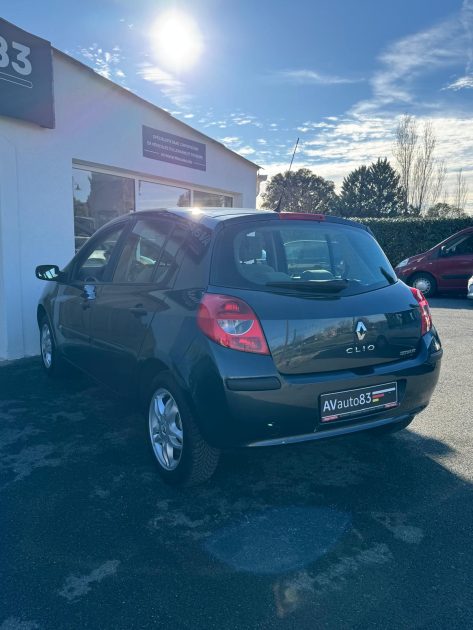 RENAULT CLIO 2005 Première Main / CT OK / Distribution Neuve 