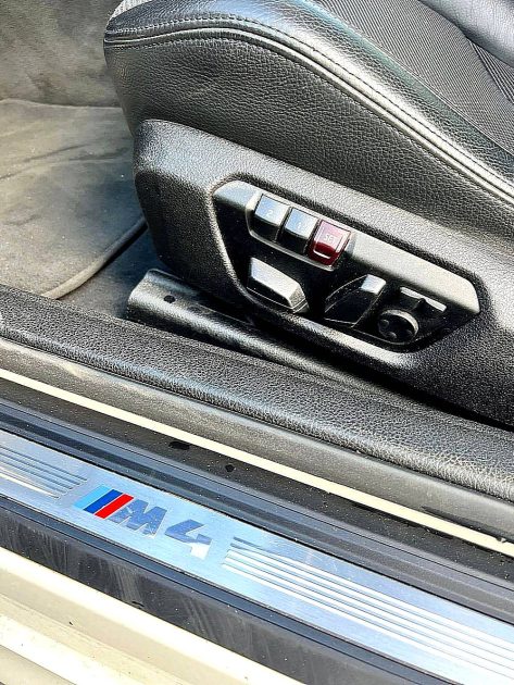 BMW M4 2014 3.0 431CV / Pack Carbon / Suivi BMW / CT OK 