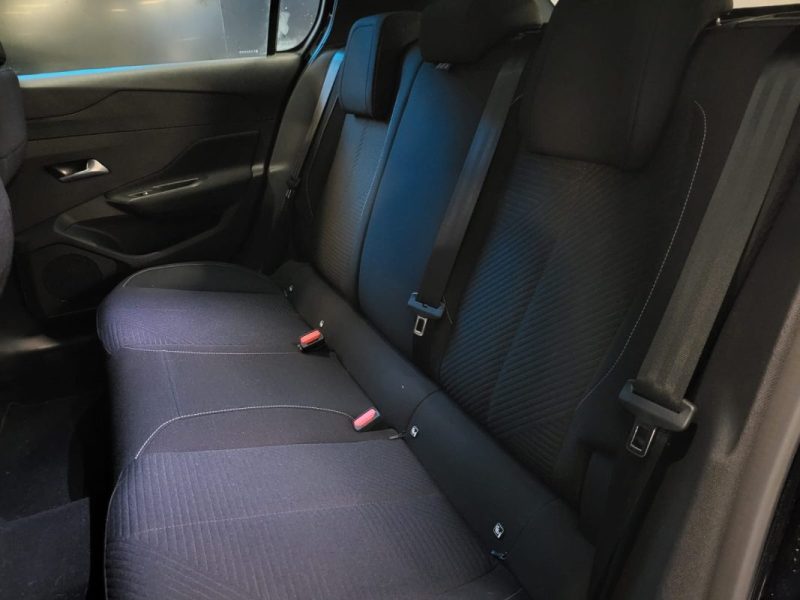 PEUGEOT 308 1,2 PURETECH 110 ACTIVE PACK / SUIVI PEUGEOT / 1ERE MAIN / APPLE CARPLAY