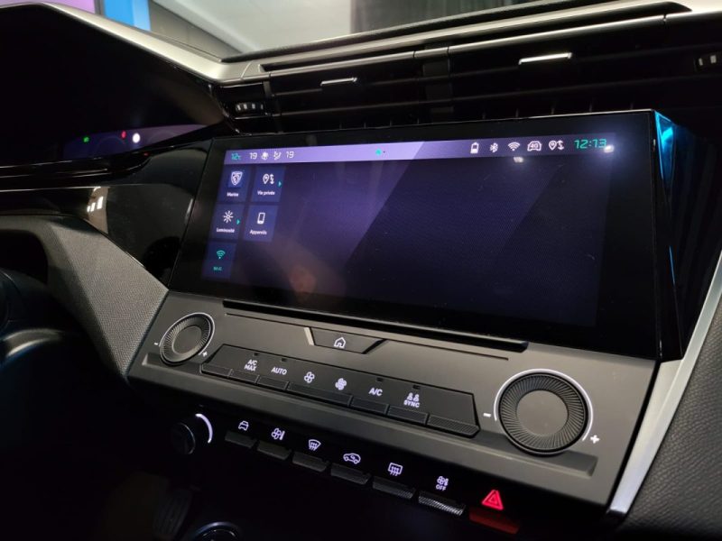 PEUGEOT 308 1,2 PURETECH 110 ACTIVE PACK / SUIVI PEUGEOT / 1ERE MAIN / APPLE CARPLAY