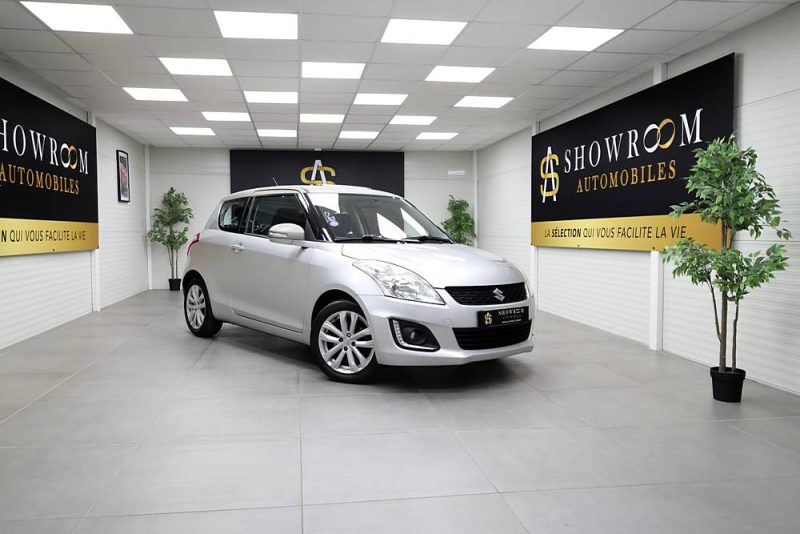 SUZUKI SWIFT 2015