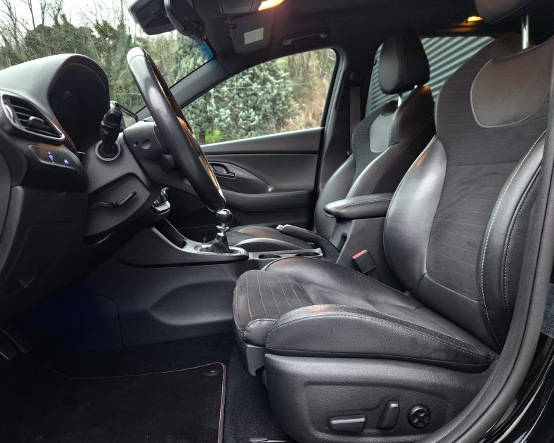 HYUNDAI i30 2.0 T-GDI 275 N PERFORMANCE PACK*109DB*PANO*CAMERA*