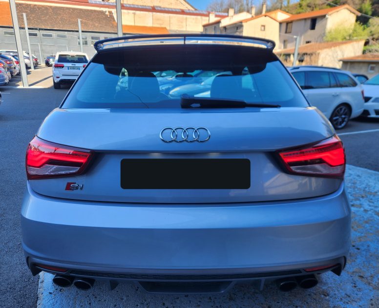 AUDI S1 2.0 TFSI 230 QUATTRO*XENON*1°MAIN*COLLECTION*