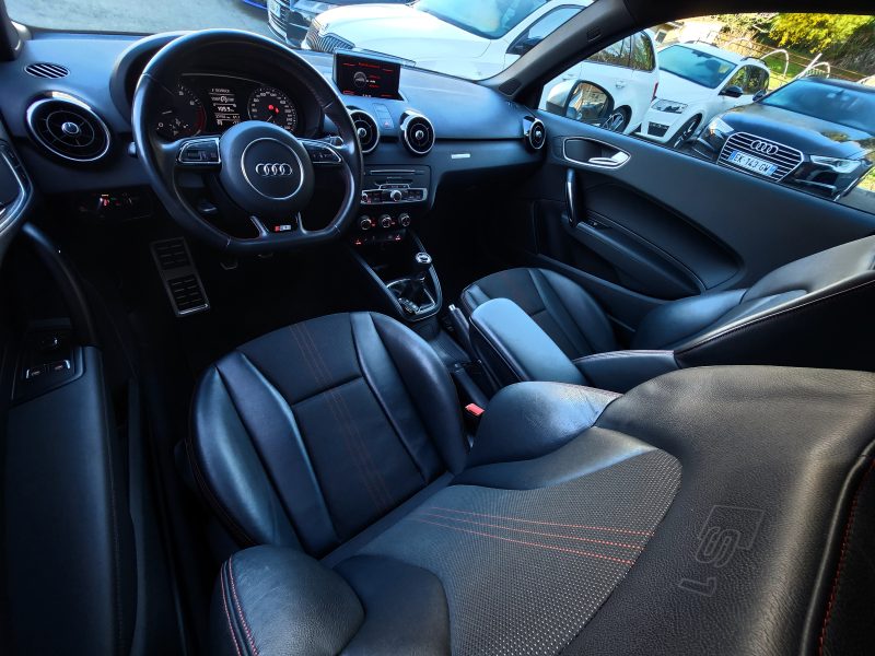 AUDI S1 2.0 TFSI 230 QUATTRO*XENON*1°MAIN*COLLECTION*
