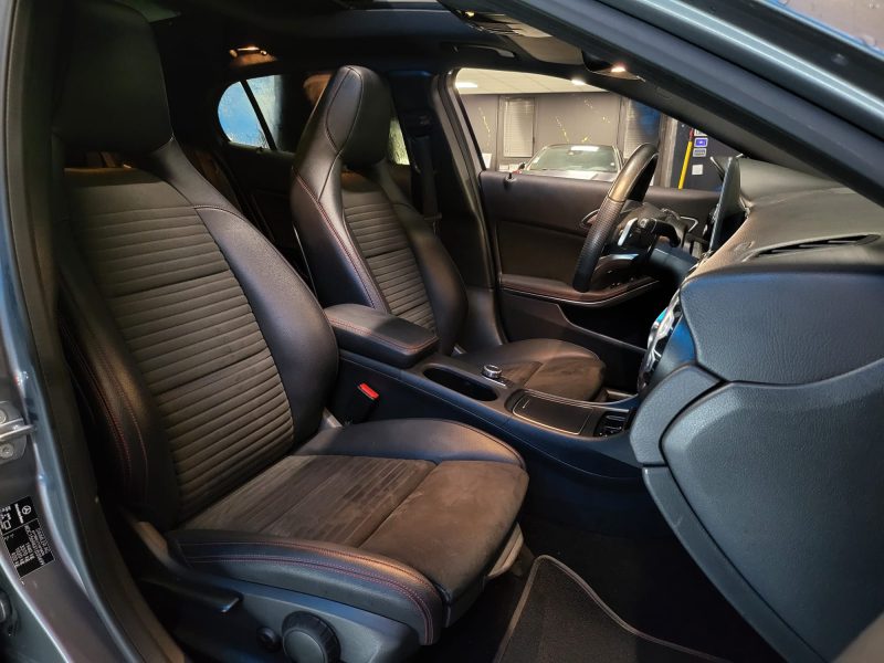MERCEDES GLA 200 AMG TOIT OUVRANT / SIEGES CHAUFF / CARPLAY / CAMERA / ANGLES MORTS