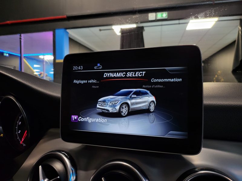 MERCEDES GLA 200 AMG TOIT OUVRANT / SIEGES CHAUFF / CARPLAY / CAMERA / ANGLES MORTS