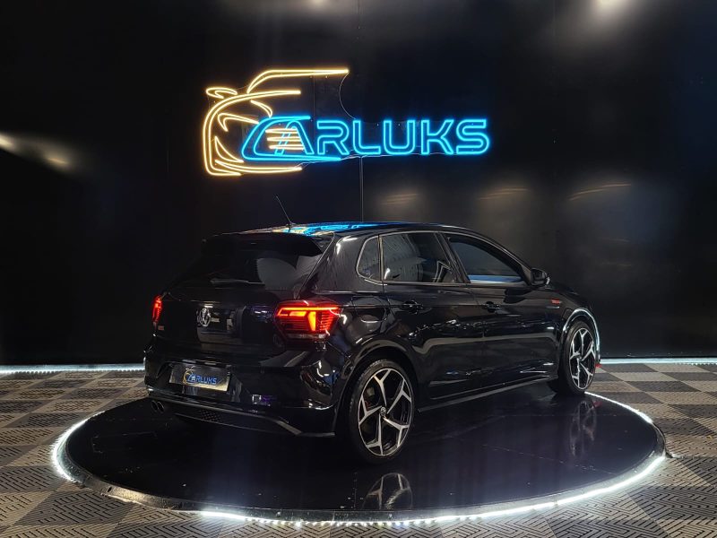 VOLKSWAGEN POLO GTI 2.0 DSG 6 / CARPLAY + REGULATEUR ADAPTATIF + SIEGES CHAUFFANTS /