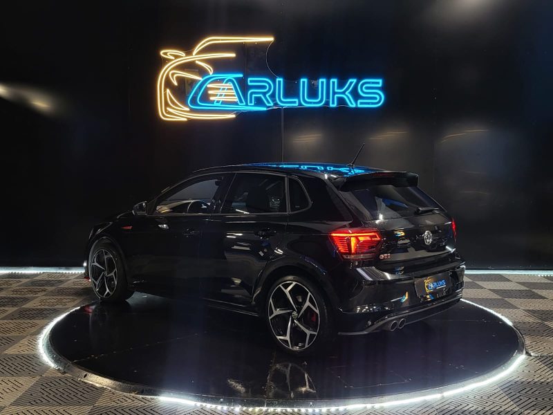 VOLKSWAGEN POLO GTI 2.0 DSG 6 / CARPLAY + REGULATEUR ADAPTATIF + SIEGES CHAUFFANTS /