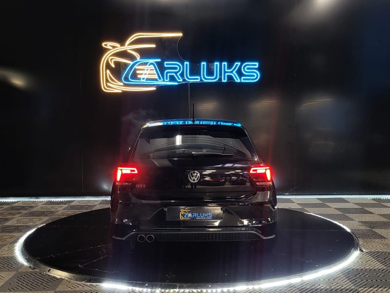 VOLKSWAGEN POLO GTI 2.0 DSG 6 / CARPLAY + REGULATEUR ADAPTATIF + SIEGES CHAUFFANTS /