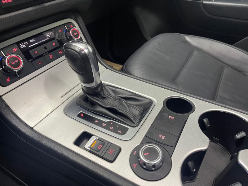 VOLKSWAGEN TOUAREG 2010