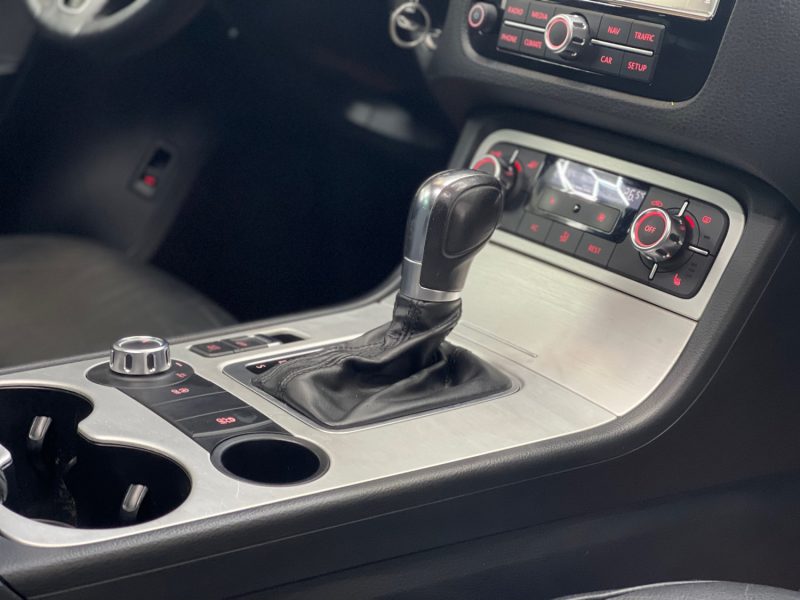 VOLKSWAGEN TOUAREG 2010