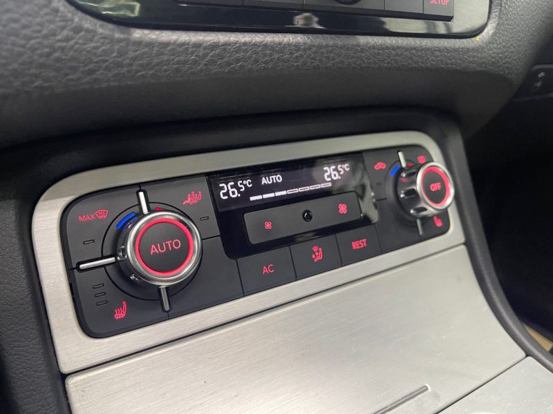 VOLKSWAGEN TOUAREG 2010