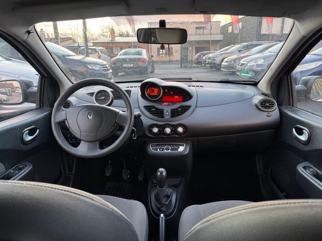 RENAULT TWINGO 2 2011