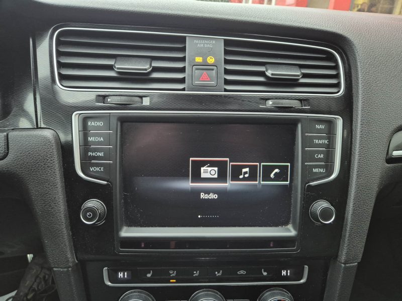 VOLKSWAGEN GOLF VII 2015