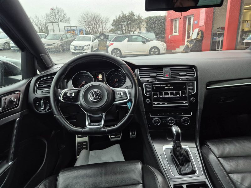 VOLKSWAGEN GOLF VII 2015