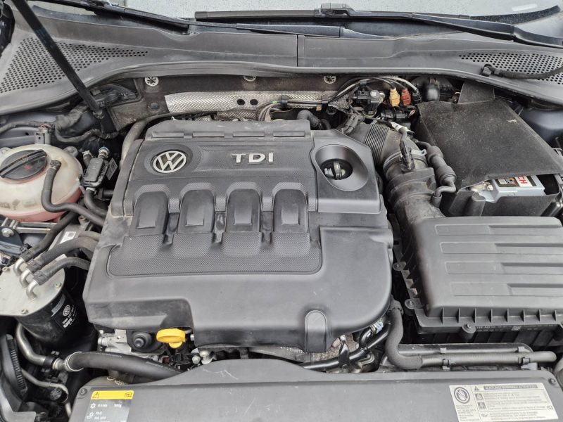 VOLKSWAGEN GOLF VII 2015